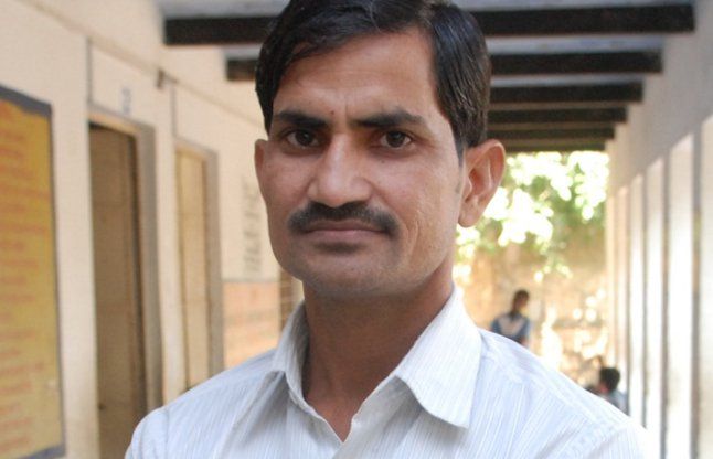 Imran Khan teacher rajasthan प्रदेश में पहली बार 'अर्थदान' नहीं, 'एपदान' करने वाले इमरान को भामाशाह सम्मान