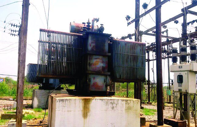 10-hour power cuts daily from 40 villages in rural रोजाना 10 घंटे बिजली गुल होने से 40 गांवों के ग्रामीण परेशान