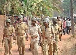 police force फिर सुलगने की राह पर आजमगढ़, दलित युवक की पिटाई के बाद दो पक्षों में तनाव