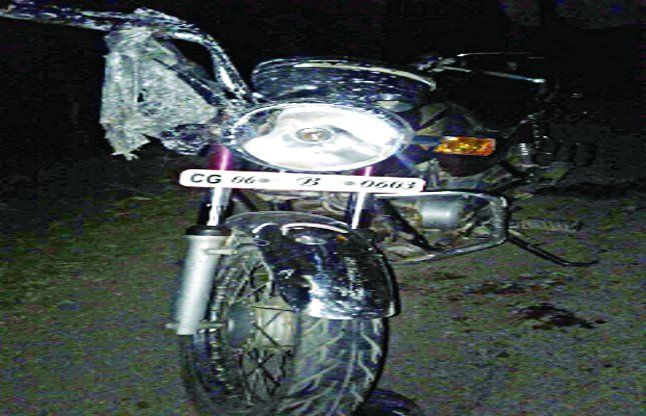 Bike riders Teacher killed in road accident सड़क दुर्घटना में बाइक सवार शिक्षक की मौत