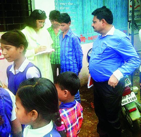 sehore स्कूलों की व्यवस्था देख भड़कीं कमिश्नर,बिना लंच किए लौटीं