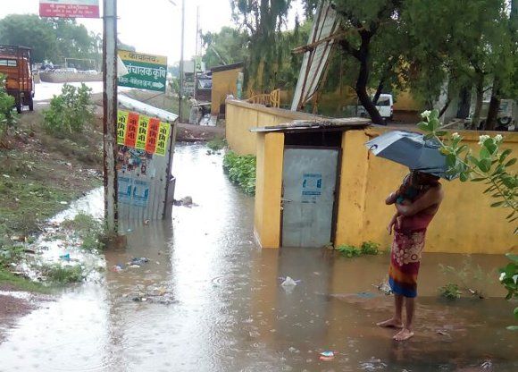 flood like situation after first monsoon rain आषाढ़ की पहली बारिश से जिला तरबतर