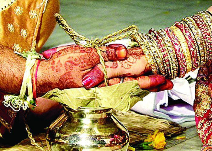 जब 16 साल की किशोरी ने किया 40 साल के उम्रदराज दूल्हे से शादी से इनकार