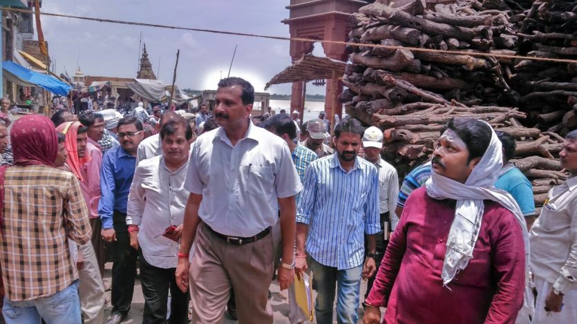 inspection मोक्ष नगरी में मणिकर्णिका का हाल बेहाल