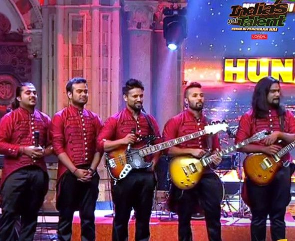 trishna the band लखनऊ का तृष्णा बैंड मुंबई में मचा रहा धूम, टैलेंट शो में दिखी युवाओं की प्रतिभा