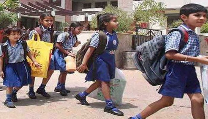 education became business जौनपुर में हो रहा शिक्षा का कारोबार, प्रशासन ने साधी चुप्पी