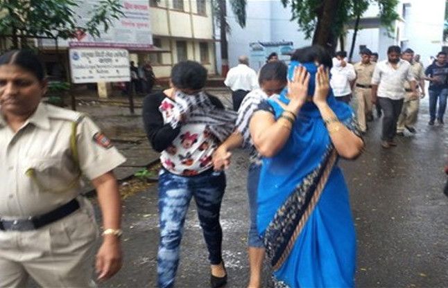 Shiv Sena Leader Shobha Galmadu Photos Goes Viral Galmadu Was Arrested For Running Sex Racket