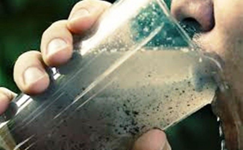 water यूपी के आजमगढ़ में दूषित पानी पीने से चार की मौत, सैकड़ो बीमार