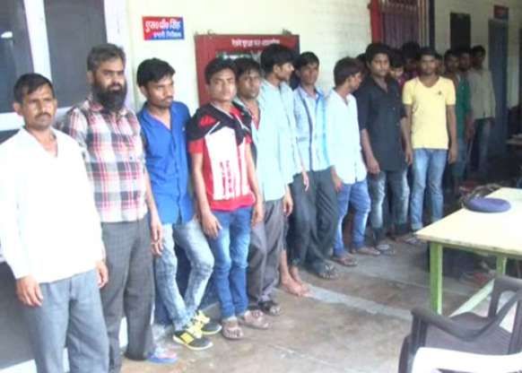 suspected BREAKING जम्मू से बनारस आ रहे 18 संदिग्ध बीच रास्ते गिरफ्तार