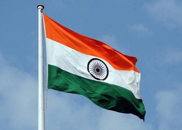 indian flag फिल्म के प्रारंभ में राष्ट्रगान, लोग खुश या नाखुश