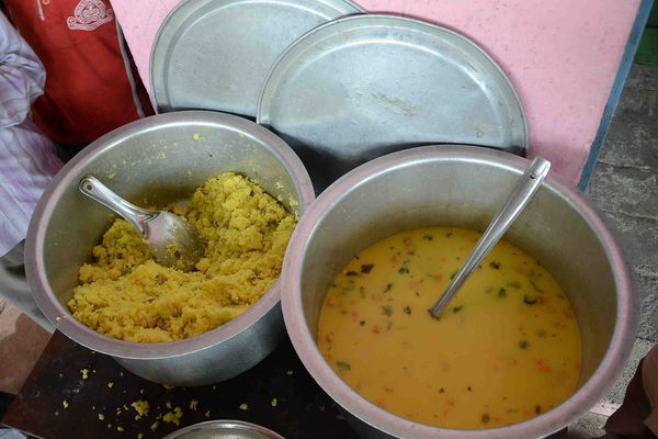Muslim Madrasa refuse to accept Mid Day Meal from उज्जैन: 56 मदरसे नहीं लेंगे हिंदू संस्था से मिड-डे मील