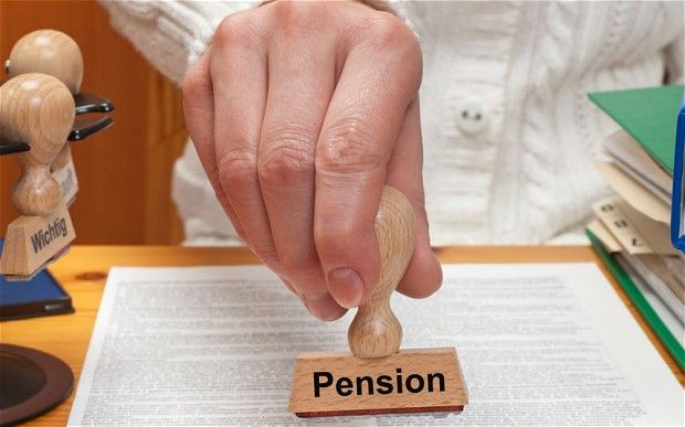 7th Pay Commission: Retired Central Govt Staff Will Get 9000 Rs Minimum  Pension - #7thPayCommission: रिटायर्ड कर्मचारियों के लिए बड़ी खुशखबरी, बढ़  रही है उनकी पेंशन | Patrika News