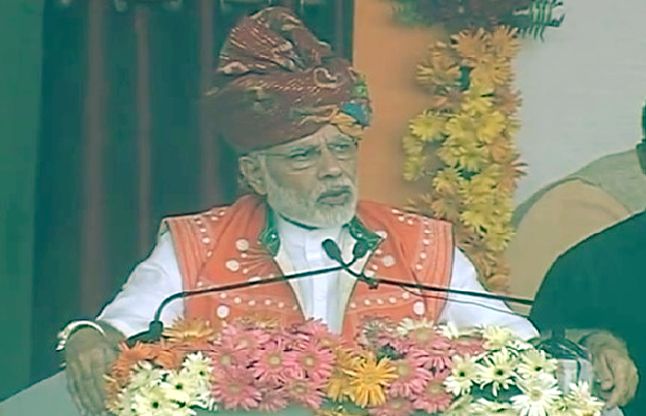 Narendra Modi कश्मीर से मोदी की भावुक अपील, विकासपथ पर बढ़ो, पूरा देश आपके साथ