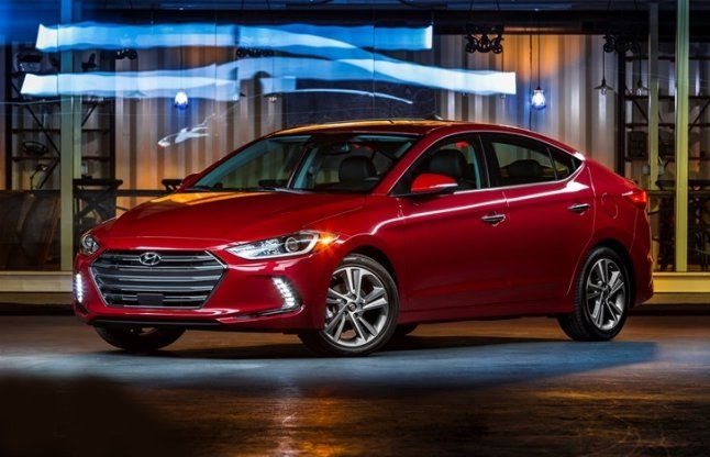 Elantra हुंडई ने भारत में लॉन्च की नई एलेंट्रा, जानिए कीमत और फीचर्स