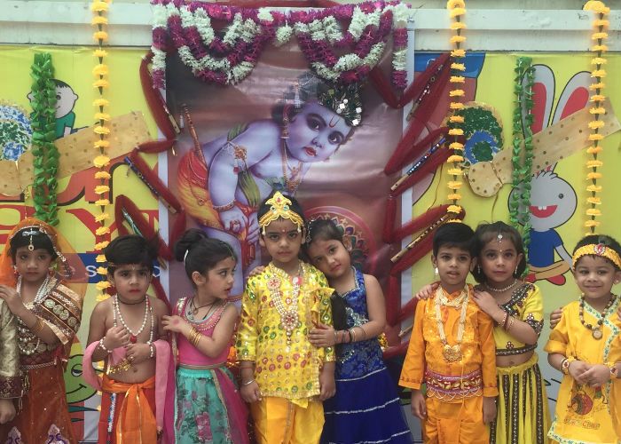 Krishna Janmashtami Images यूरो किड्ज में धूमधाम से मनाई कृष्ण जन्माष्टमी