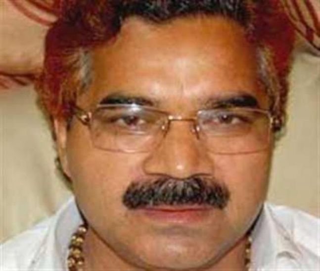 ramveer upadhyay बसपा के दिग्गज नेता रामवीर उपाध्याय को बड़ा झटका