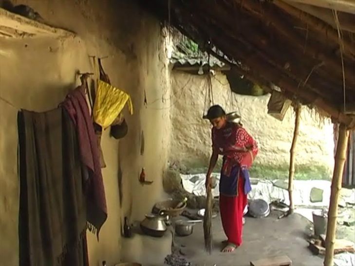 Ambedkar nagar इस मां की बेबसी और इस बेटी के दर्द को अखिलेश जी आप भी सुनिए!