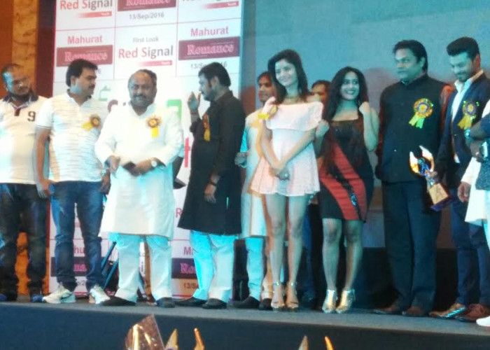 The Crazy Romance मायानगरी छोड़ बाराबंकी वापस आए फिल्म निर्देशक, बनाएंगे 'द क्रेजी रोमांस'