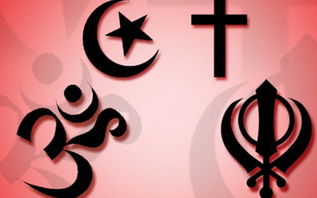 politics and religion देश के सभी धर्मों के लोग में है आपसी भाईचारा