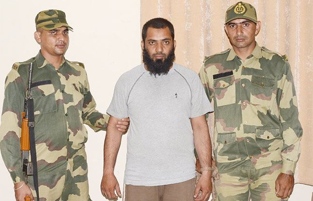 abdul kayyum pak terrorist गिरफ्तार आतंकी ने कहा, पाक में मिली थी आर्मी ट्रेनिंग
