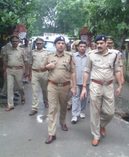 varanasi police दादरी कांड की बरसी पर सहमी यूपी पुलिस