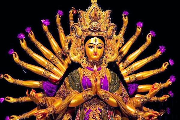 maa durga and laxmi puja into the navratri festiva #mp navratri : ऐसे करें धन की देवी को प्रसन्न, बरसेगी कृपा
