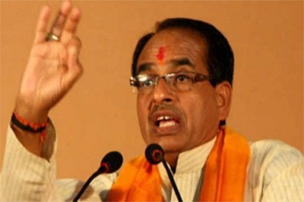 promise is forgotten cm shivraj singh chouhan वादा भूल गए शिवराज... 26 हजार फोर्स को इनाम मिला न सम्मान