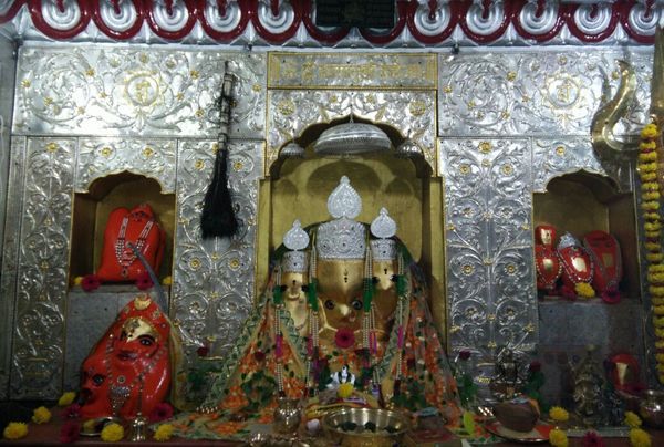 Shaktipeeth baglamukhi mandir nalkheda तंत्र का स्थान है नलखेड़ा, विराजित हैं साक्षात मां बगलामुखी