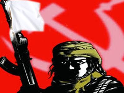 surrender 5 million rewarded naxal पीएलएफआई के नौ नक्सलियों ने डीजीपी के सामने किया सरेंडर