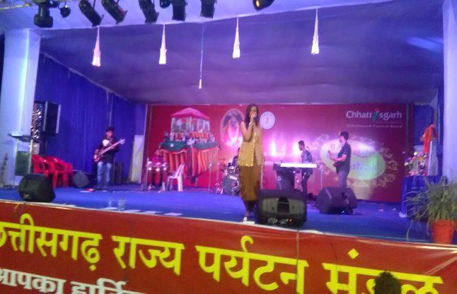 hata maidan जाग चुके हैं बस्तरवासी, शांति की ओर बस्तर लोकोत्सव का शुभारंभ