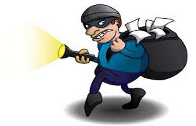 jewelery theft in temple जनहित कला केंद्र में चोरों का धावा, तीन लाख की चोरी