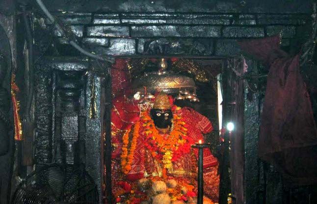 maa danteshwari OMG! यहां रूप बदलती है आदिशक्ति, दशहरे पर दुर्गा तो दीवाली पर लक्ष्मी की पूजा