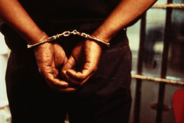 arrested शहीद का बेटा करोड़ों रुपये की ठगी के आरोप में गिरफ्तार