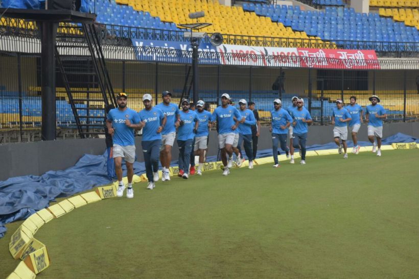 india vs new zealand test series 2016 मैदान में उतरे खिलाड़ी, फैंस के उत्साह ने कुछ यूं बढ़ाया हौसला