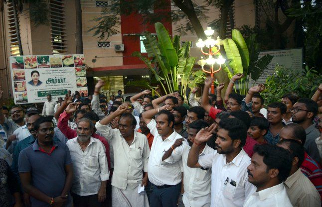 chennai विचाराधीन कैदी अस्पताल में, परिजनों ने किया घेराव
