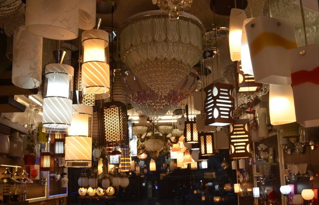 china made halogen light चाइनीज हैलोजन बल्बों से सेहत को खतरा, राज्य सरकार ने किया बैन