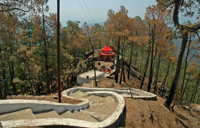 Kasar Devi Temple देवी मां के इस रहस्यमयी मंदिर ने उड़ाई दुनियाभर के वैज्ञानिकों की 'नींद'