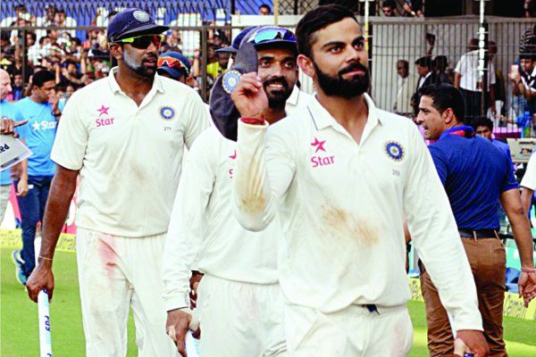virat kohlali3 टेस्ट प्लेयर रैंकिंग में नंबर 3 पर पहुंचे कोहली, अब नंबर वन पर विराट 'निगाहें'