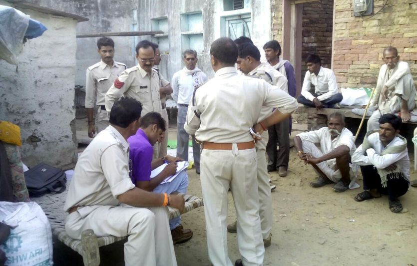 vidisha पत्नी की हत्या कर खुद फांसी लगाई