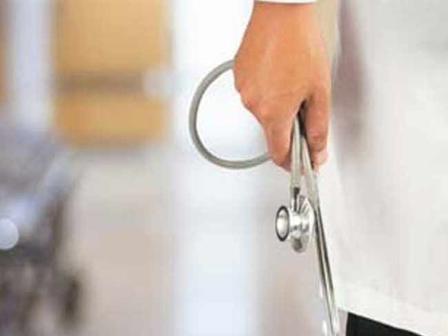 doctors मातृत्व सप्ताह से हटकर इस अस्पताल मे हो रहा है मौत का खेल
