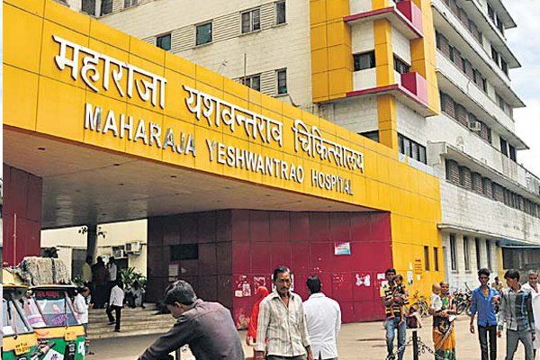 MY hospital ड्रग सप्लायर्स ने कहा: 'एमवाय में टेबल-टेबल घुमाते हैं बाबू'