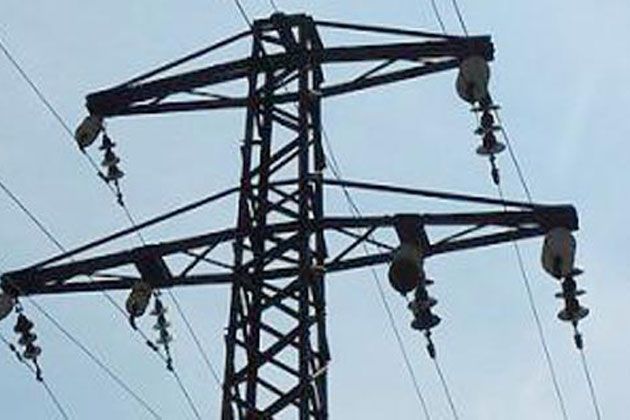 Electric बिजली की मांग: सैकड़ों ग्रामीणों ने किया सड़क जाम