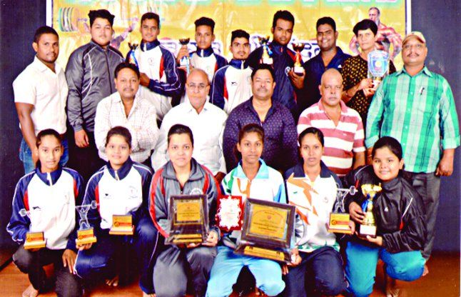 Weight lifting competition: winning 6 gold and 6 b वेट लिफ्टिंग स्पर्धा: 6 स्वर्ण और 6 कास्य जीतकर दबदबा कायम