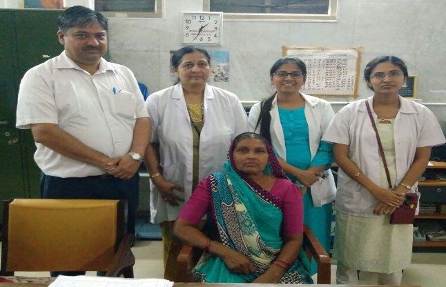 ahmedabad गाय के हमले में खोई रोशनी लौटाई
