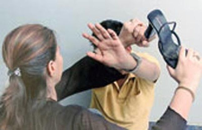 Husband Beating ओएमजी! पतियों को पीटने के मामले में भारतीय महिलाएं तीसरे स्थान पर