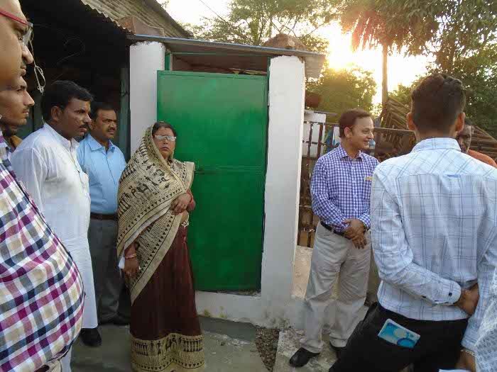 Clean India campaign ठेकेदार को करो ब्लैक लिस्ट