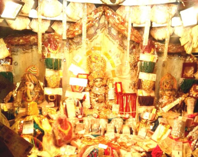 Mahalakshmi Brsega money at the court of the Sun p रवि पुष्य से बरसेगा महालक्ष्मी के दरबार में धन