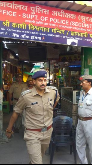 new ssp varanasi आईपीएस नितिन तिवारी ने लिया कप्तान का चार्ज, क्राइम ब्रांच की अनोखी सलामी