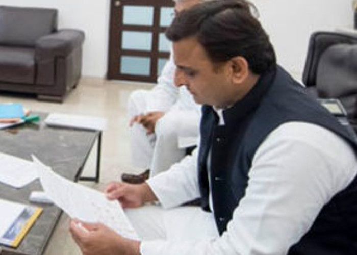 Akhilesh Letter पहली बार सीएम अखिलेश ने पिता मुलायम को लिखा खत, जानिए क्या कहा