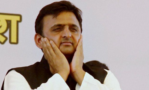 CM Akhilesh Yadav 41 लाख लोगों के बीच दिखाया अखिलेश यादव को आइना कहा, नाकाम है अखिलेश सरकार